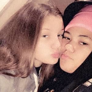 Meet your Posher, Tonia